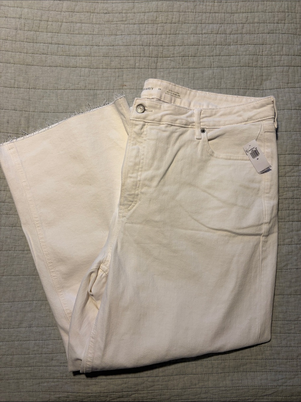 NWT White High-Waist Wide Leg Jeans